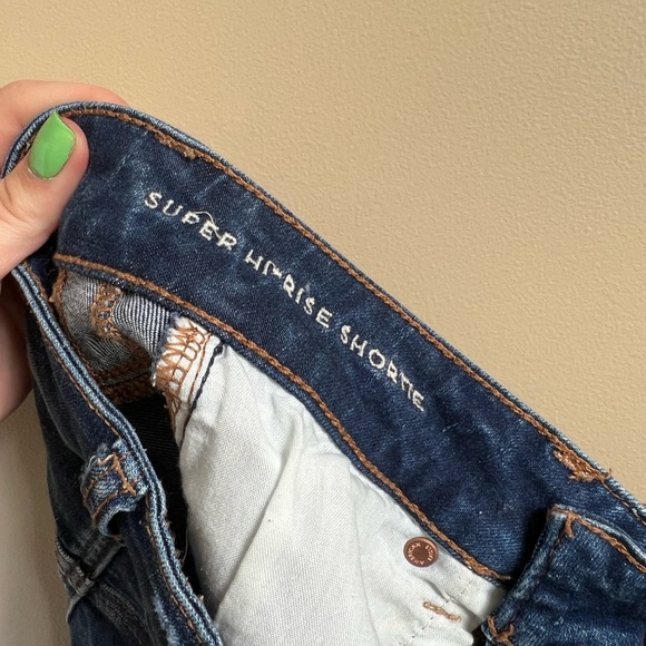 AE High Rise Shorts - Picture 4 of 5